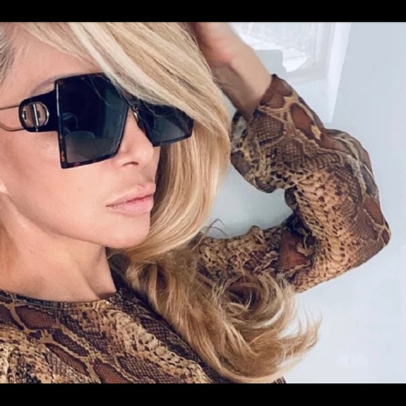 New Accessories - Exquisite Sunglasses Oversized 😎😎😎😎